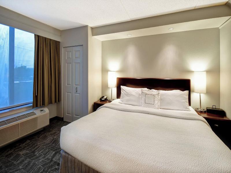 Springhill Suites Louisville Airport image