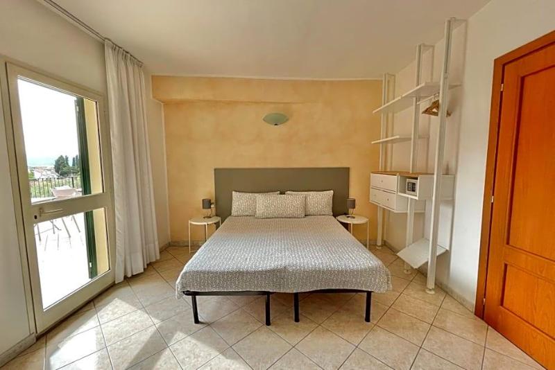 Vittoria image