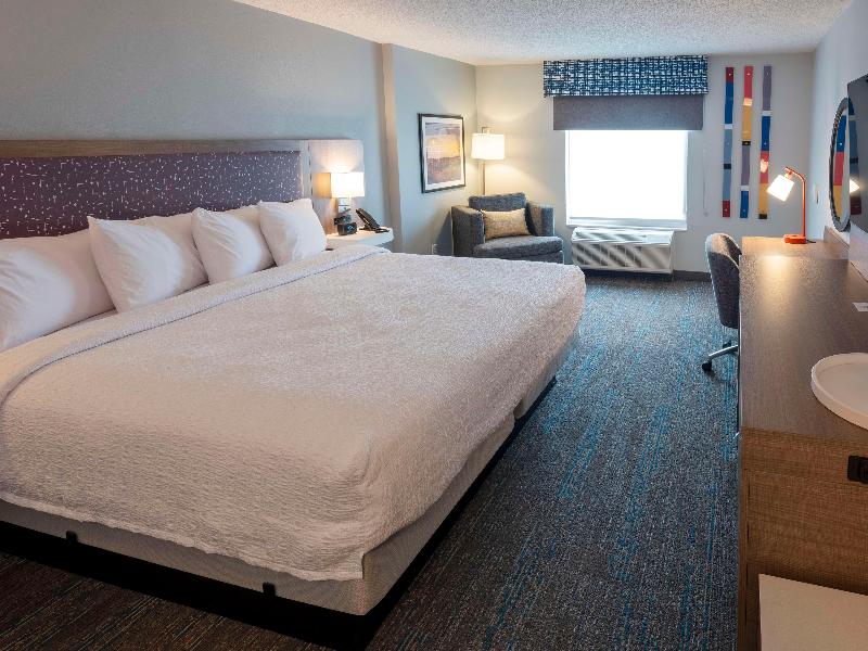 Hampton Inn Norton image