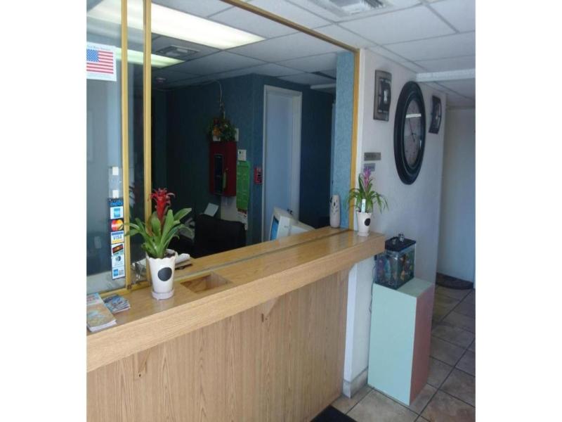 Travelers Inn by Hotel O Lake Havasu City image