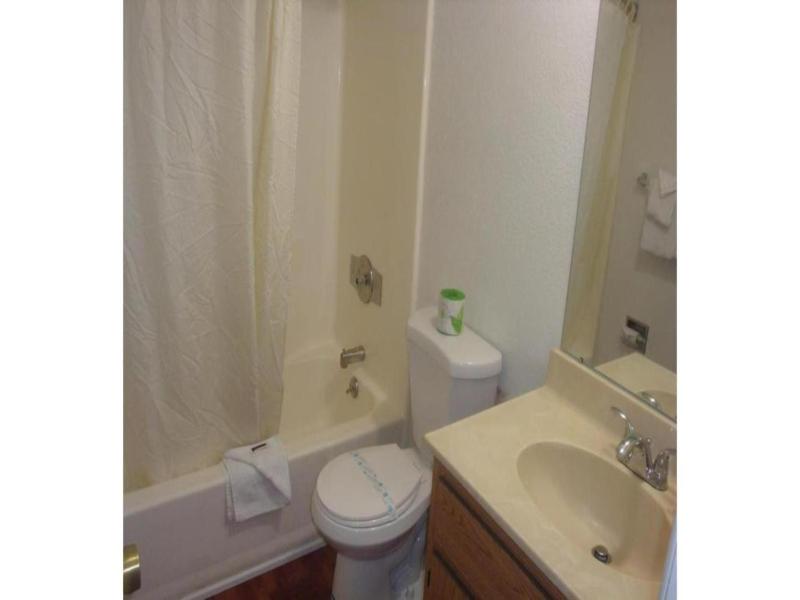 Travelers Inn by Hotel O Lake Havasu City image