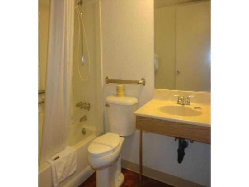 Travelers Inn by Hotel O Lake Havasu City image