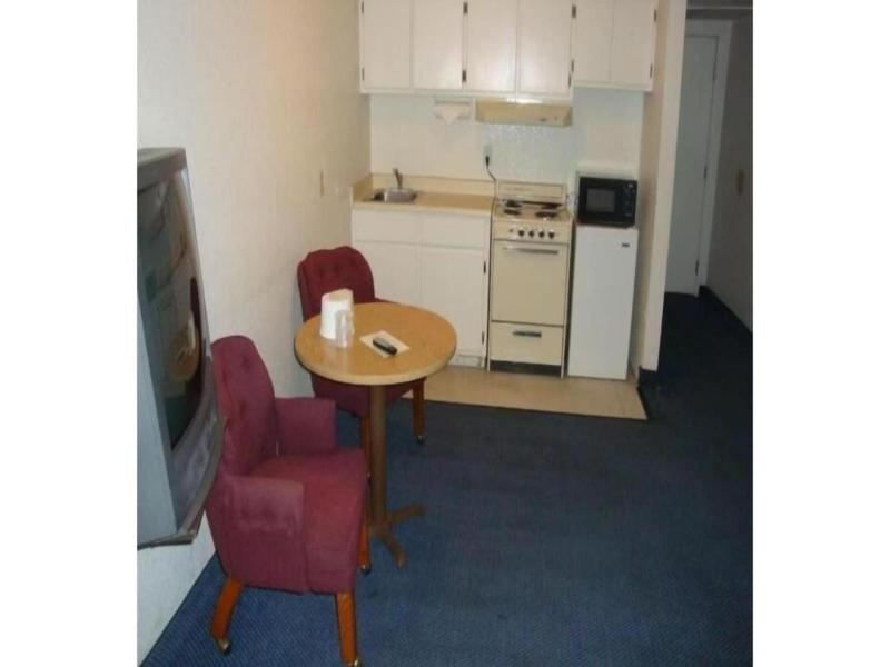 Travelers Inn by Hotel O Lake Havasu City image