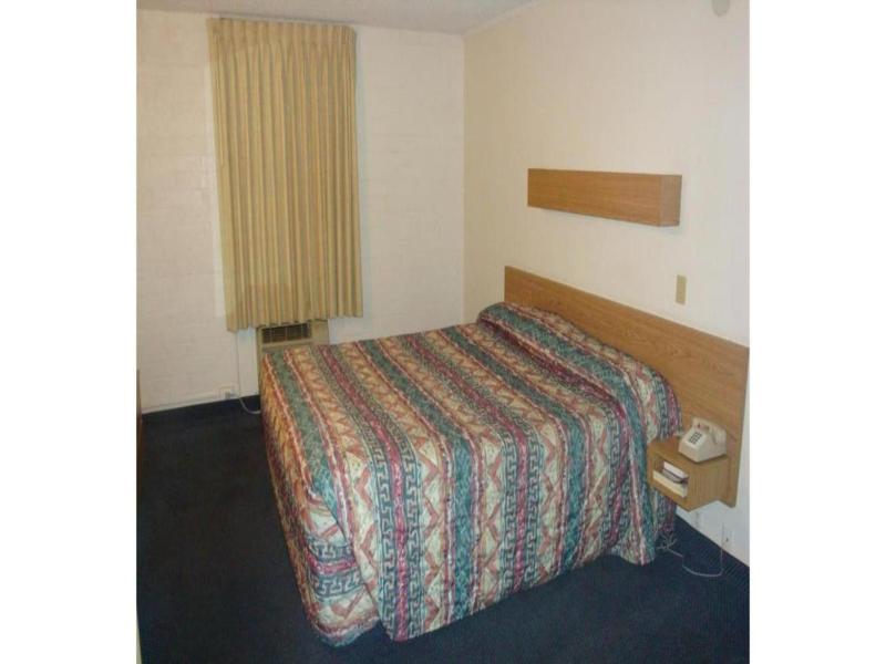 Travelers Inn by Hotel O Lake Havasu City image