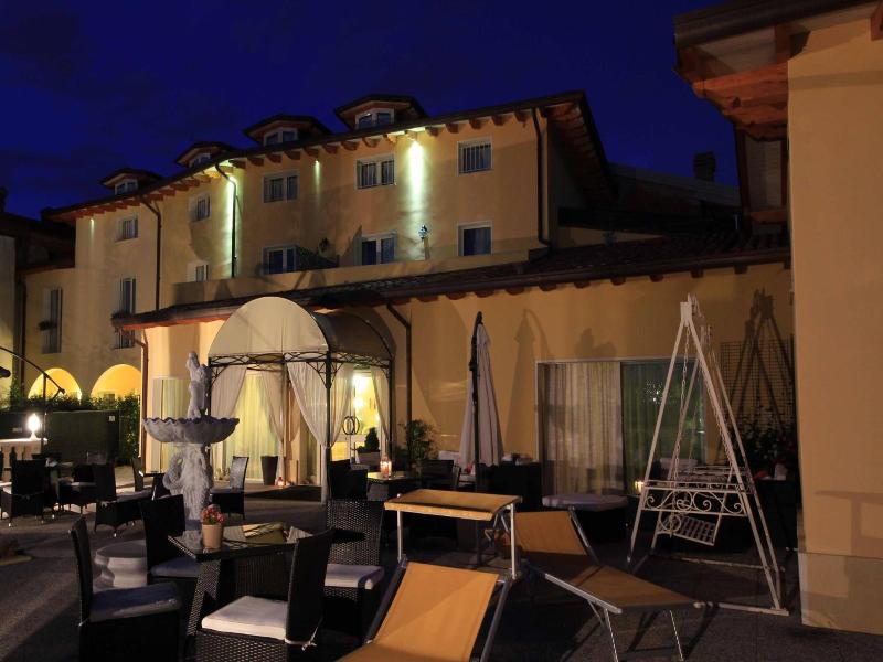 Borgo dei Poeti Resort & Spa — general view
