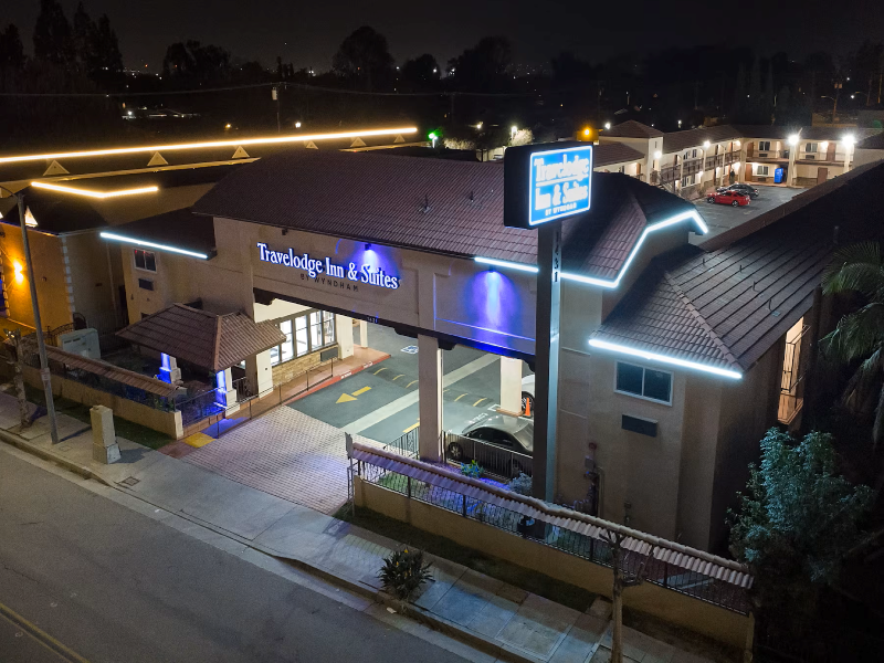 Travelodge Inn & Suites by Wyndham West Covina image