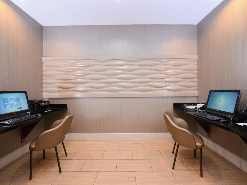Springhill Suites Corona Riverside image