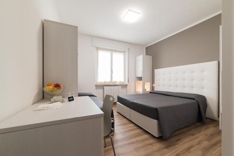 Albergo Al Sole image
