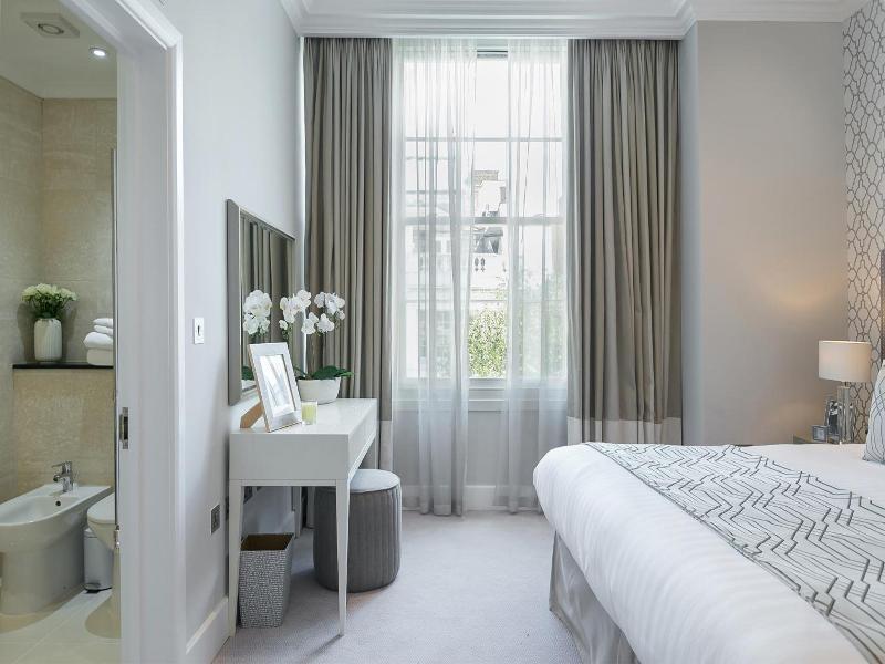 Chilworth Court image