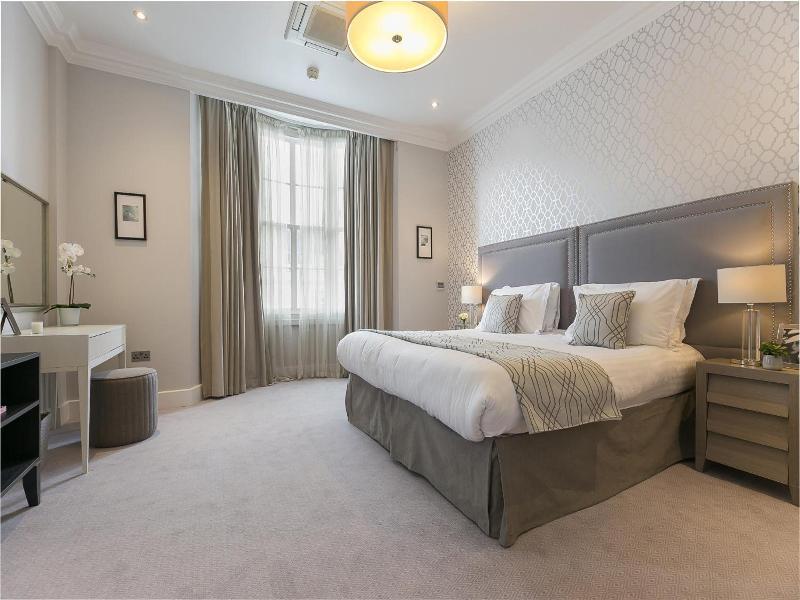 Chilworth Court image