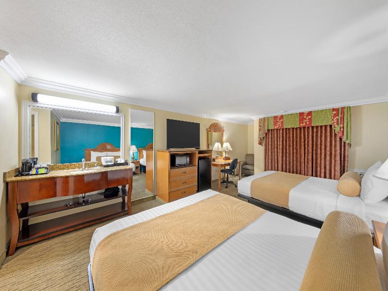 Bw Harbour Inn & Suites Huntington - Sunset Beach image