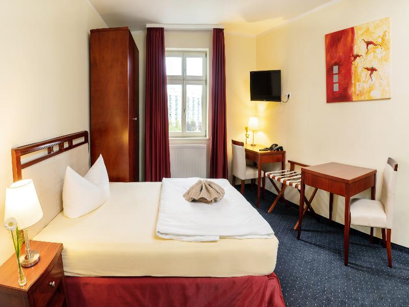 SchlafGut AppartementHotel image