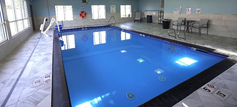 Holiday Inn Express La Junta image