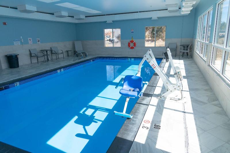 Holiday Inn Express La Junta image