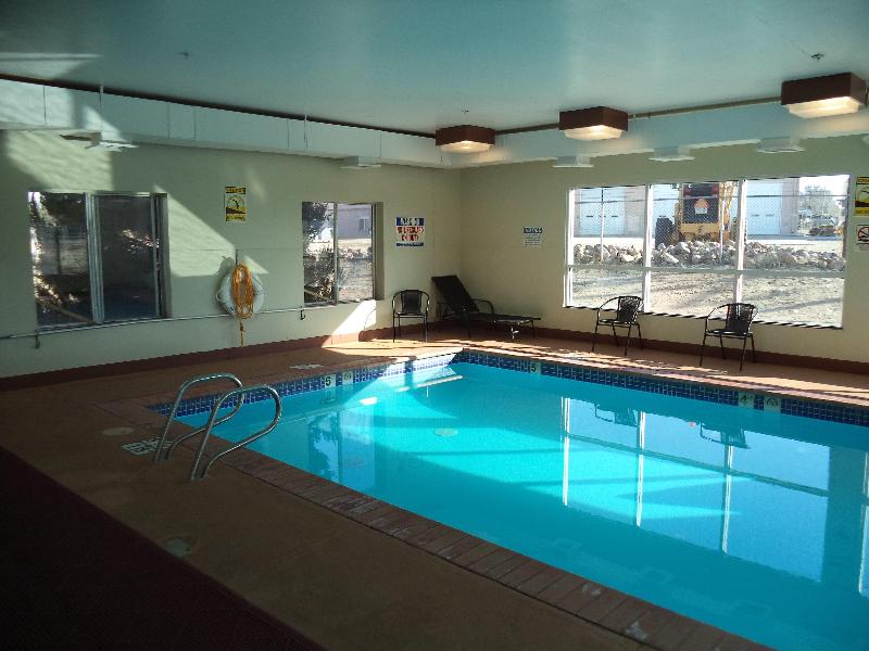 Holiday Inn Express La Junta image