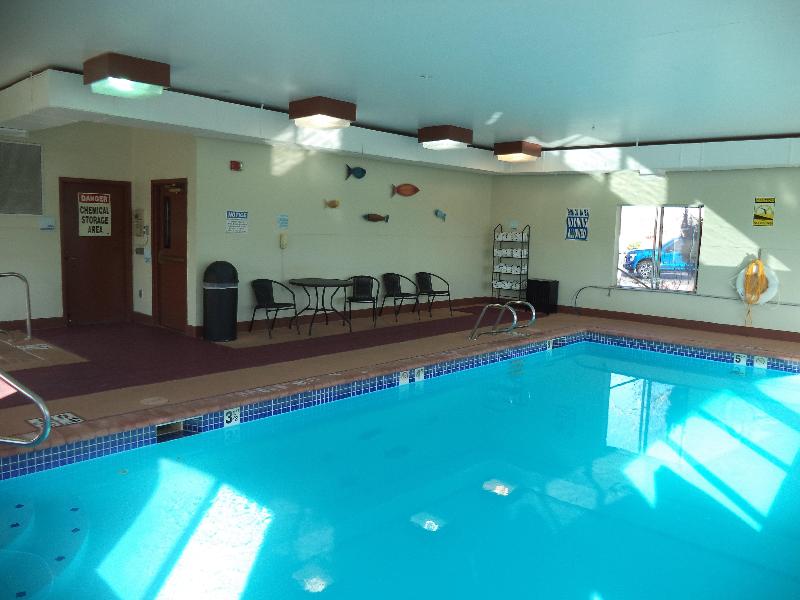 Holiday Inn Express La Junta image