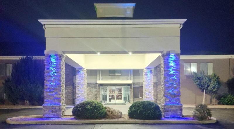 Holiday Inn Express La Junta image