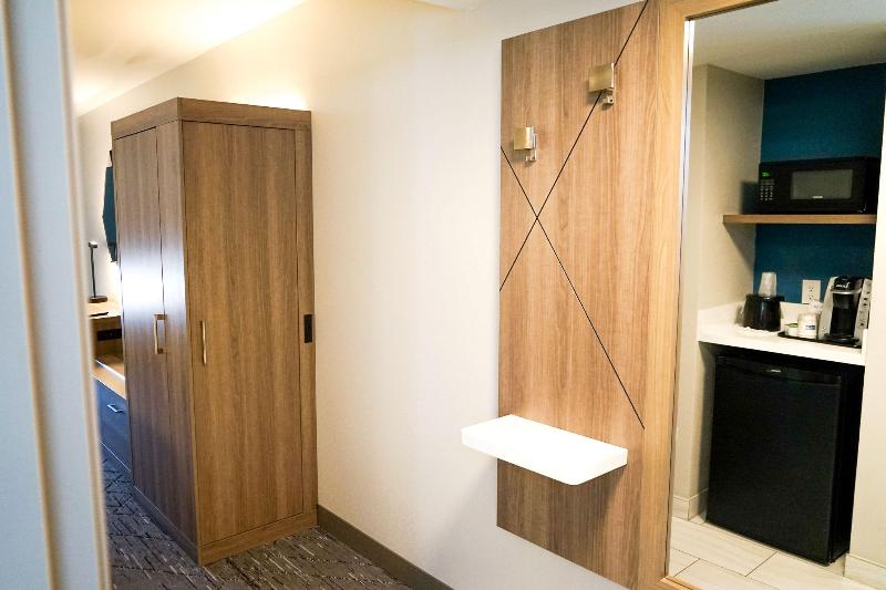 Holiday Inn Express La Junta image