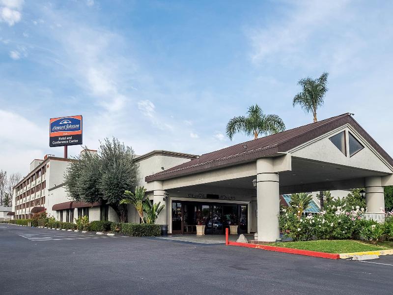 Howard Johnson Conf Cntr by Wyndham Fullerton image