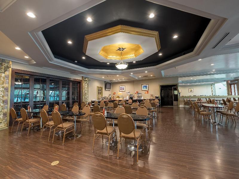 Howard Johnson Conf Cntr by Wyndham Fullerton image