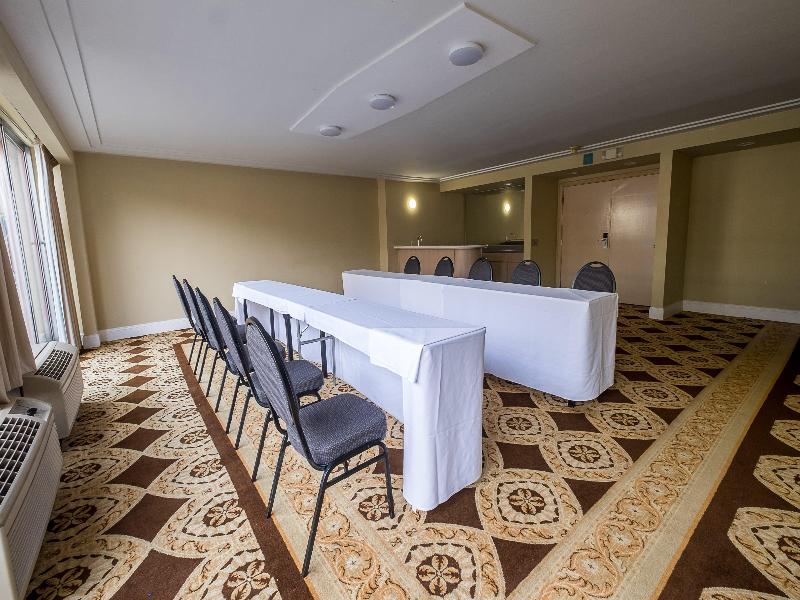 Howard Johnson Conf Cntr by Wyndham Fullerton image