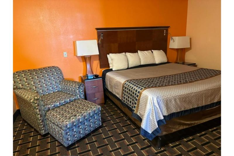 Stay Inn by OYO Near I 80 Lincoln West image