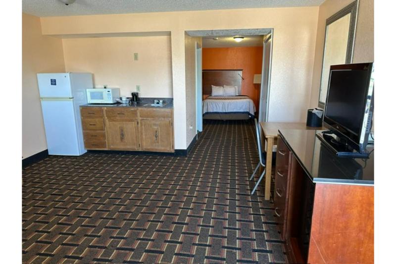 Stay Inn by OYO Near I 80 Lincoln West image
