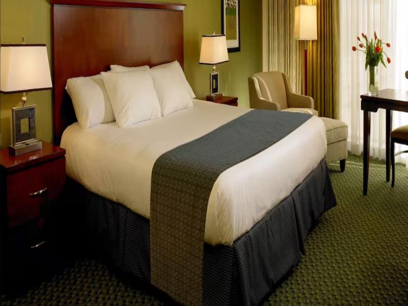 Aquarius Casino Resort, BW Premier Collection photo 18