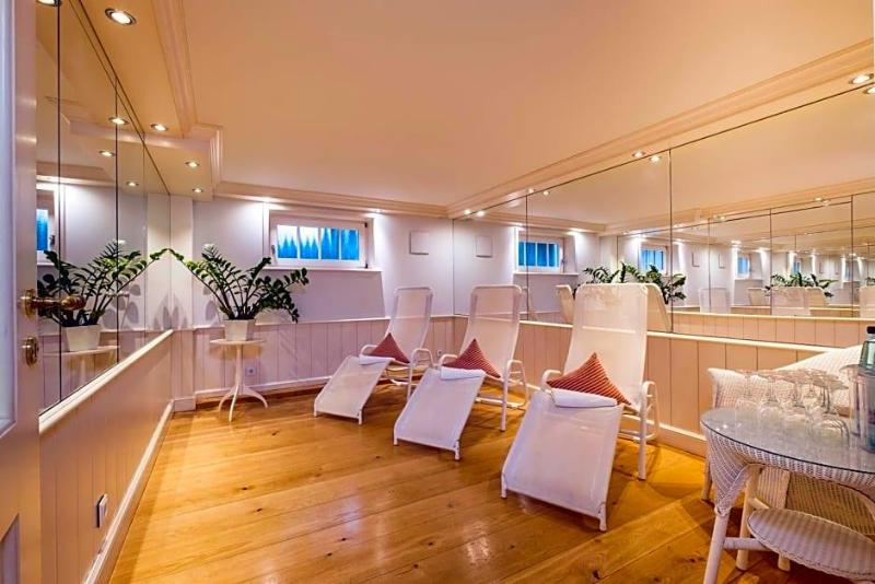 Carstens Landhaus image
