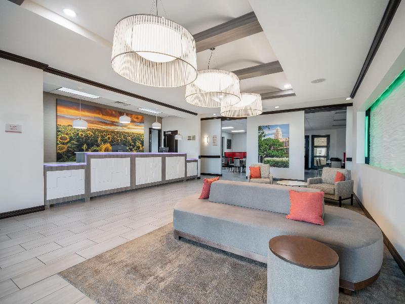 Hawthorn Suites By Wyndham Lubbock image