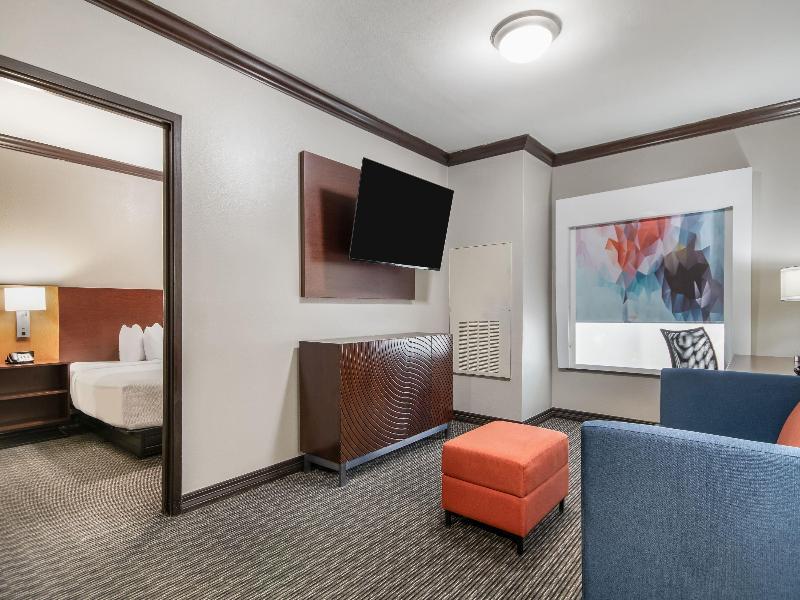 Hawthorn Suites By Wyndham Lubbock image