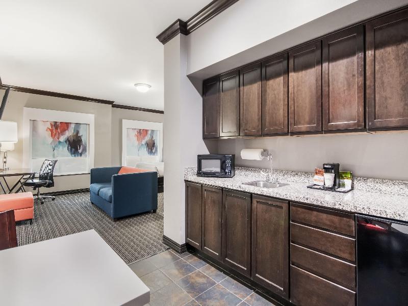 Hawthorn Suites By Wyndham Lubbock image
