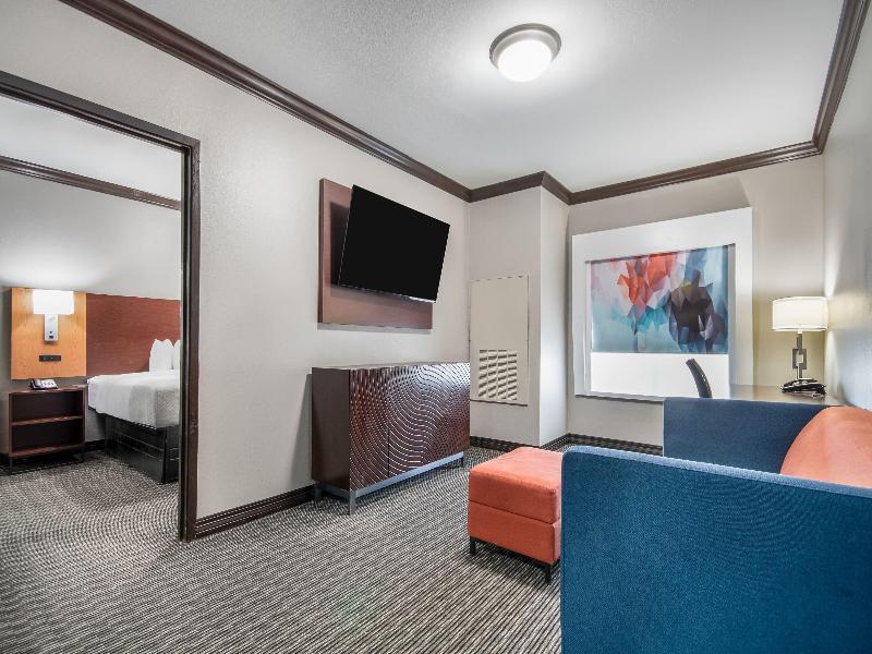 Hawthorn Suites By Wyndham Lubbock image