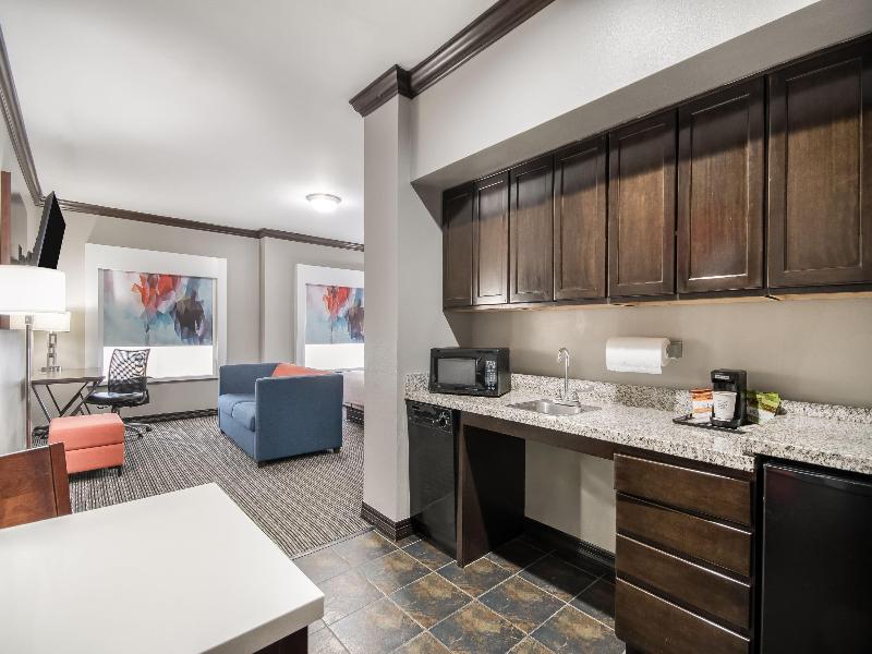 Hawthorn Suites By Wyndham Lubbock image