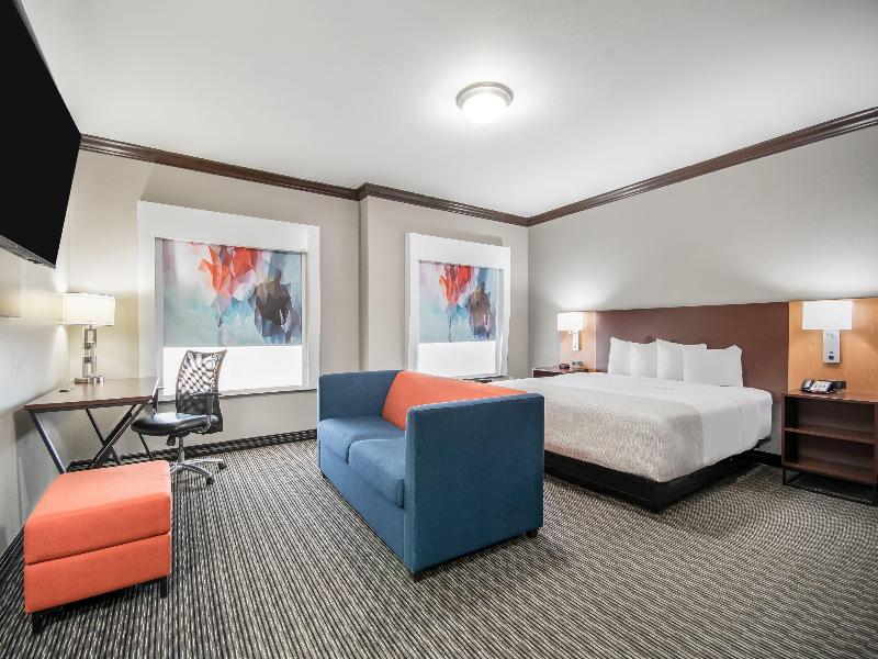 Hawthorn Suites By Wyndham Lubbock image