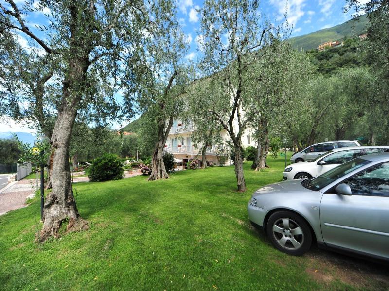 Garni Orchidea image