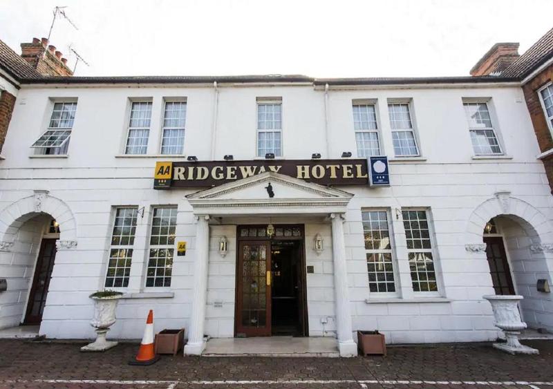 OYO Ridgeway Hotel