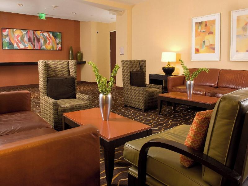 Courtyard By Marriott Los Angeles Sherman Oaks image