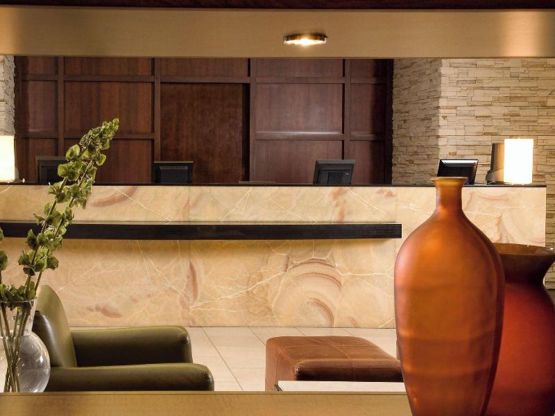 Courtyard By Marriott Los Angeles Sherman Oaks image