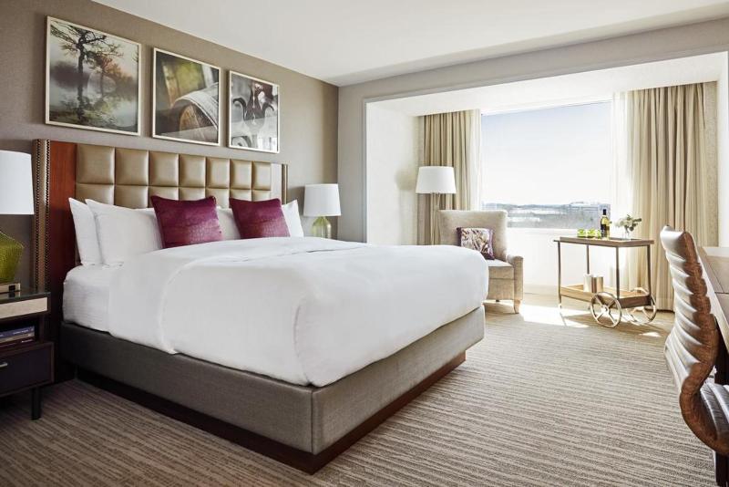 Lansdowne Resort image