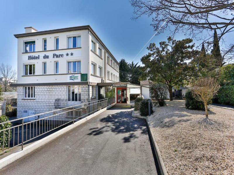 Brit Hotel Du Parc Niort image