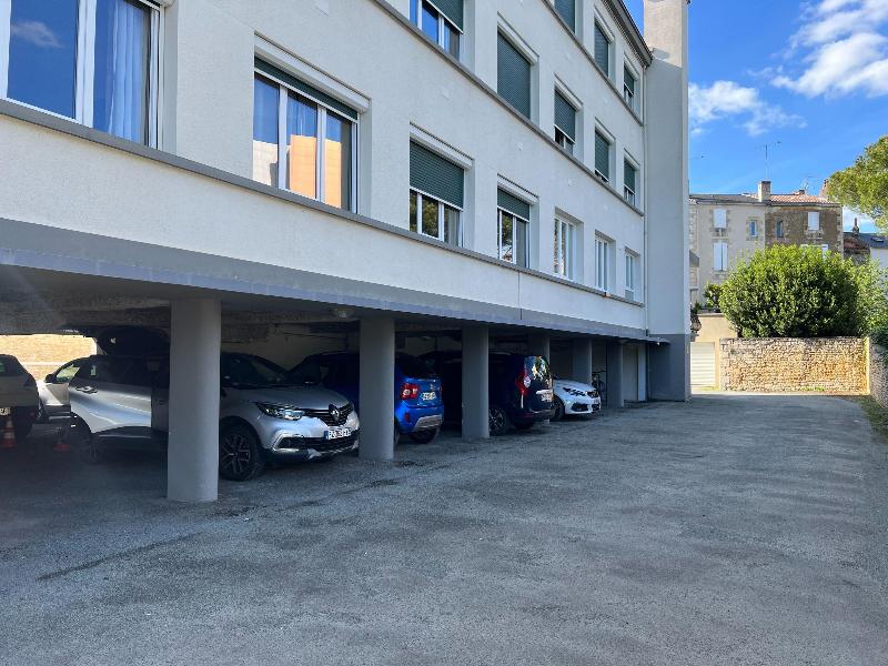 Brit Hotel Du Parc Niort image