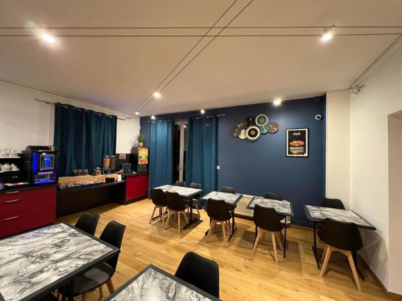 Brit Hotel Du Parc Niort image