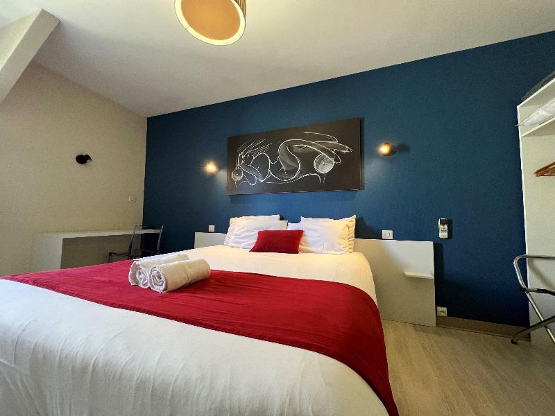 Brit Hotel Du Parc Niort image