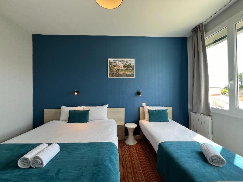 Brit Hotel Du Parc Niort image
