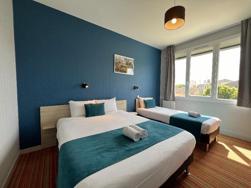 Brit Hotel Du Parc Niort image