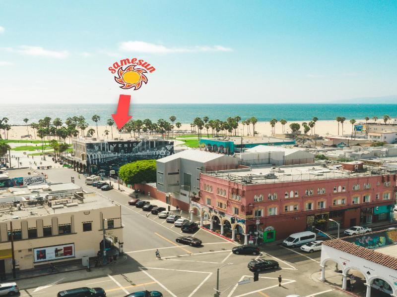 Venice Beach Cotel image