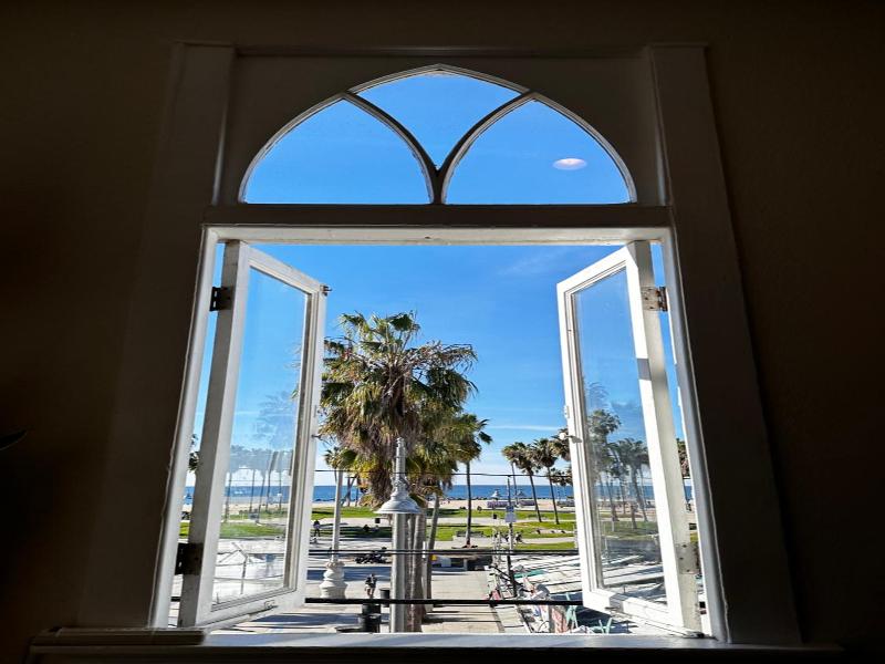 Venice Beach Cotel image