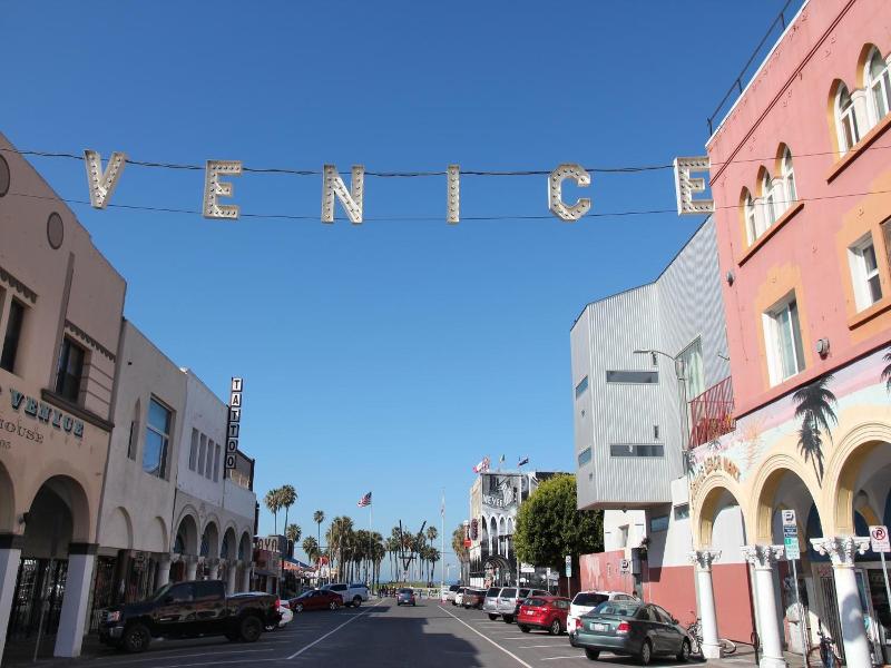 Venice Beach Cotel image