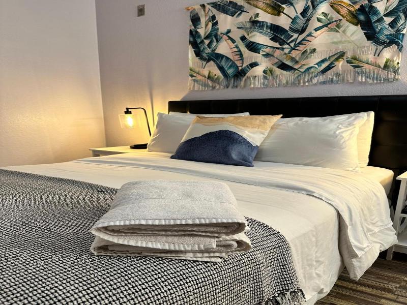 Venice Beach Cotel image